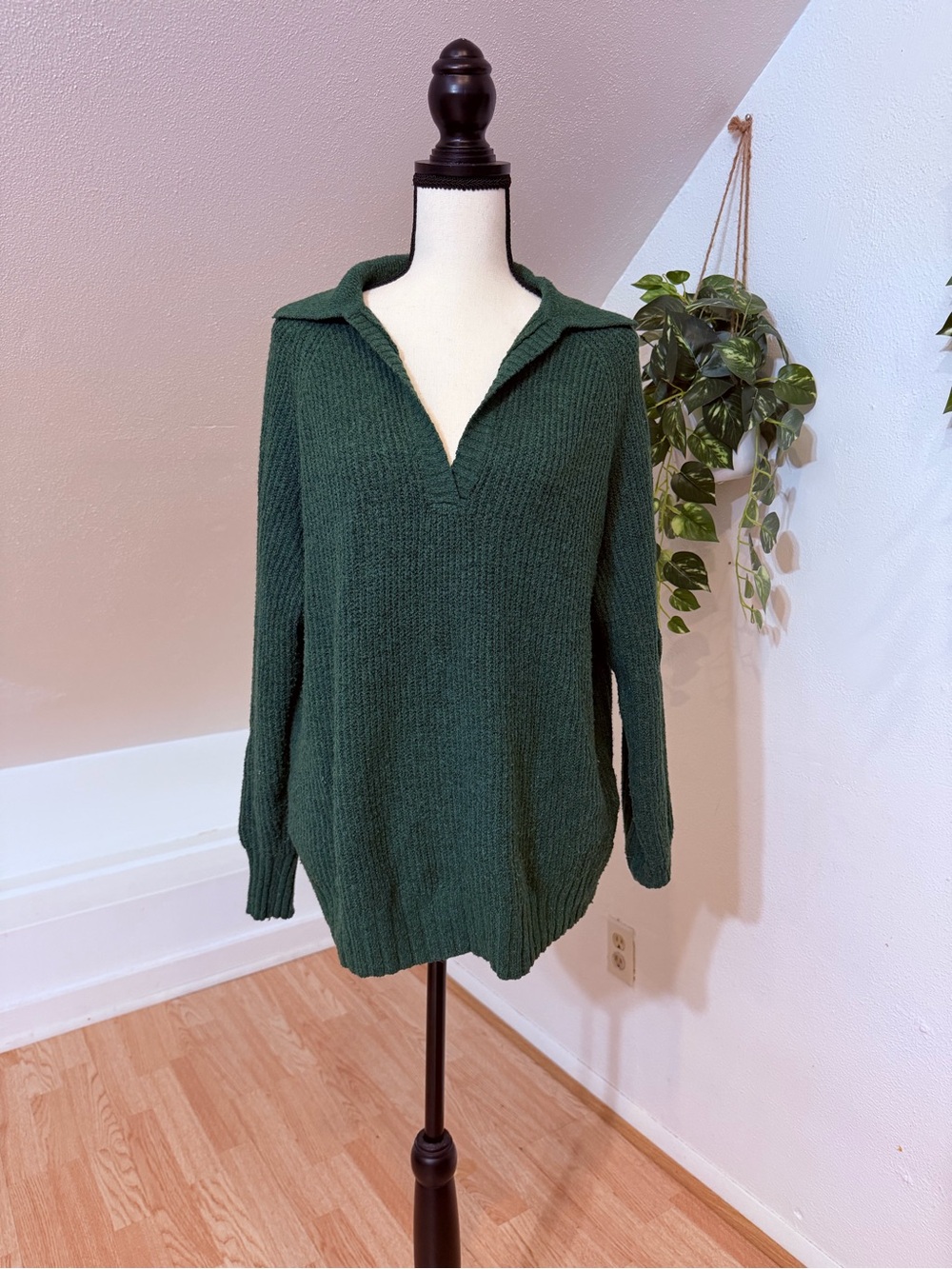 American Eagle Outfitters Dark Green V-Neck Collared Sweater
